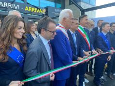 Inaugurato il nuovo terminal dell’aeroporto Galilei: primo passo per l’ampliamento