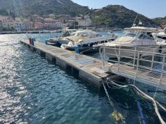 Isola del Giglio, nasce il primo pontile ibrido che produce energia dal sole e dalle onde
